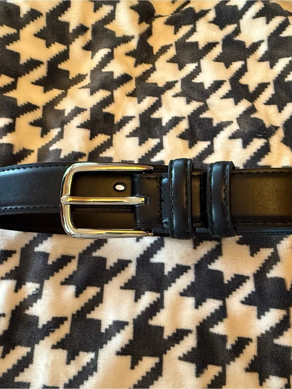 N/A sleek black